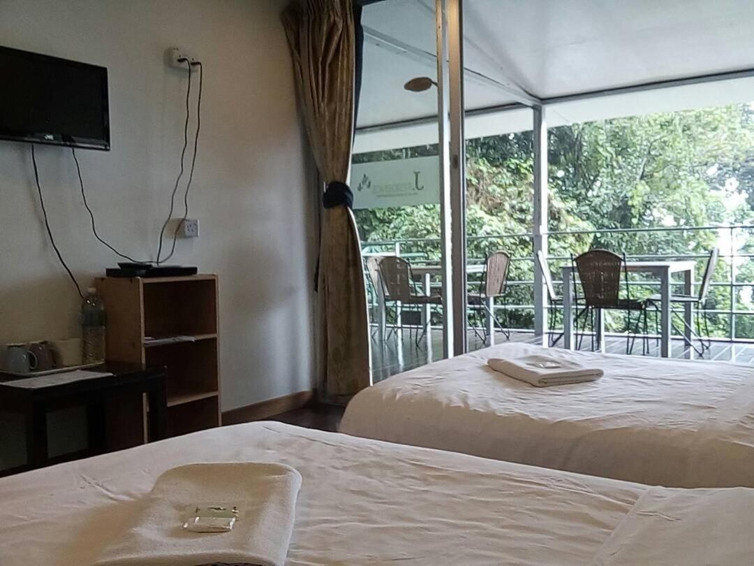 J Residence Kampong Kundassan Værelse billede